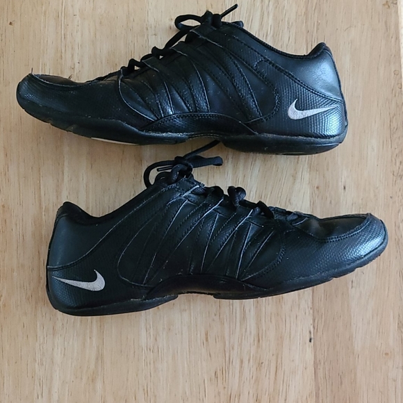 Nike sneakers - Picture 7 of 8